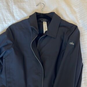 Alo yoga cropped windbreaker size M